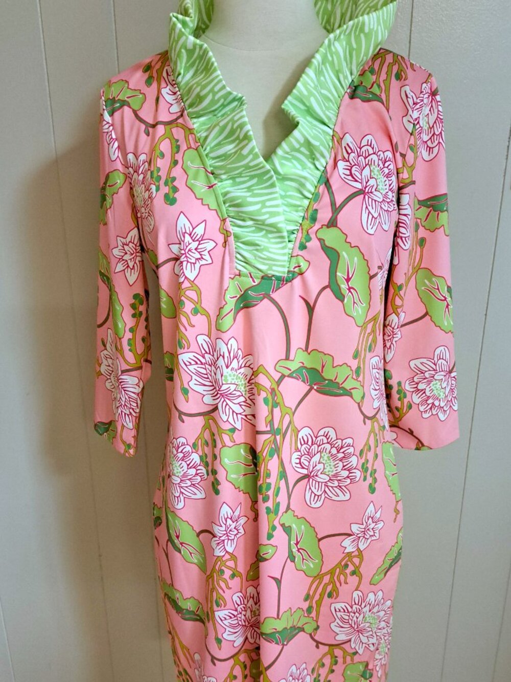 GRETCHEN SCOTT LADIES DRESS PINK FLORAL W SOFT POLY SPANDEX FABRIC SIZE M